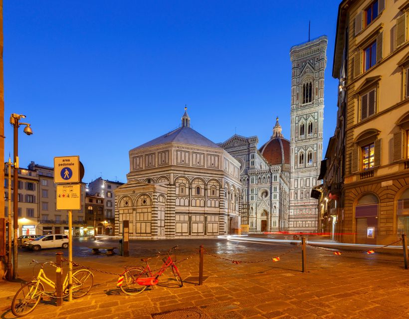 Florence at Night Bike Tour with Wine and Aperitivo Picnic - San Frediano and Santo Spirito: a softer side of Florence