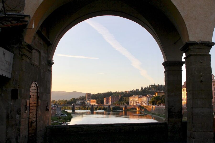 Florence: Audio Guided Walking Tour led by Tour Leader - The Uffizi and Piazza della Signoria