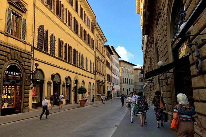 Florence: Best Of - with Tour Leader & Multilingual Audio Guide - Ponte Vecchio and the goldsmiths over the river