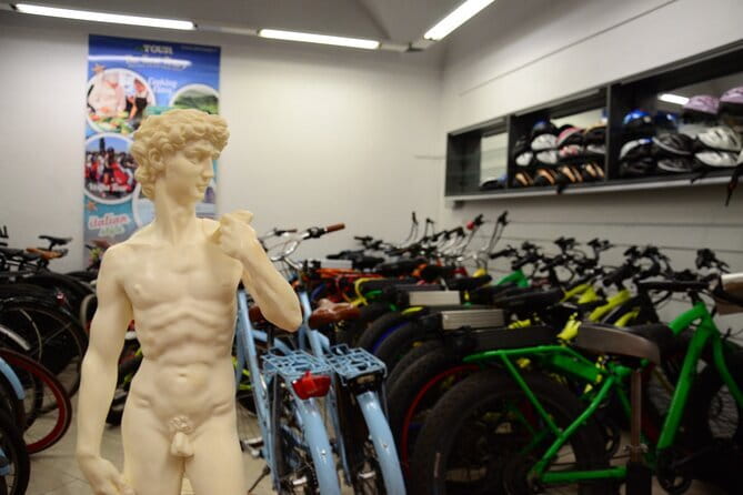 Florence Bike Rental - Building your own route through four neighborhoods