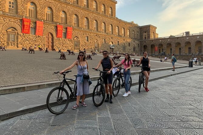 Florence Bike Rental - Using the map instead of a tour guide