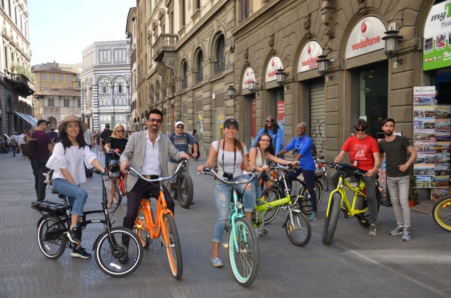 Florence: Bike Rental for 24 Hours - Languages, support, and booking flexibility