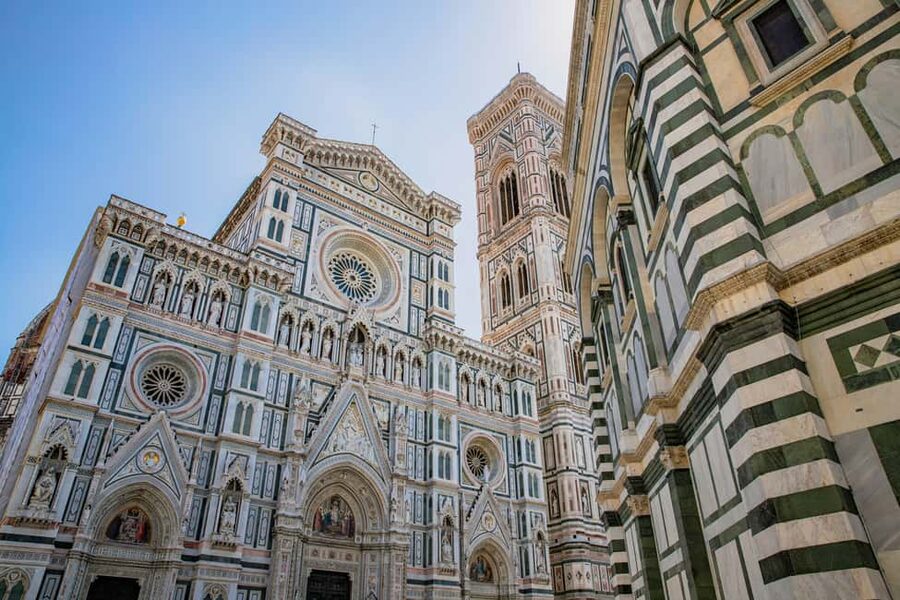 Florence: Brunelleschi’s Dome Guided Tour for City Views - Meeting your guide beside Florence’s Duomo