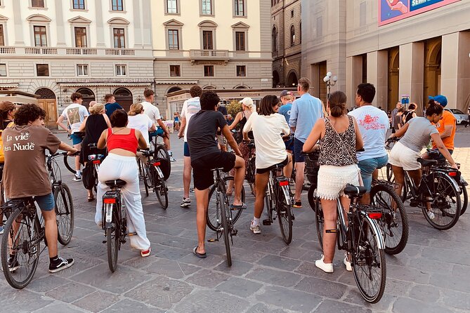 Florence by Bike: A Guided Tour of the City’s Highlights - Ponte Santa Trinita and the Oltrarno