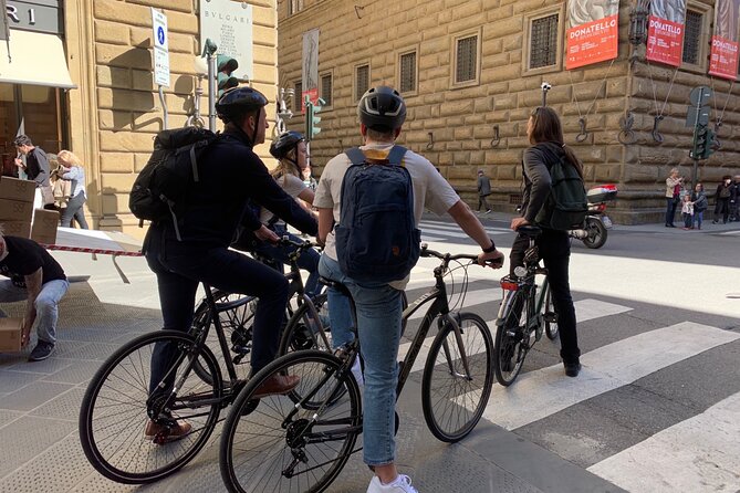 Florence by Bike: A Guided Tour of the City’s Highlights - Piazza del Duomo and Piazza della Repubblica