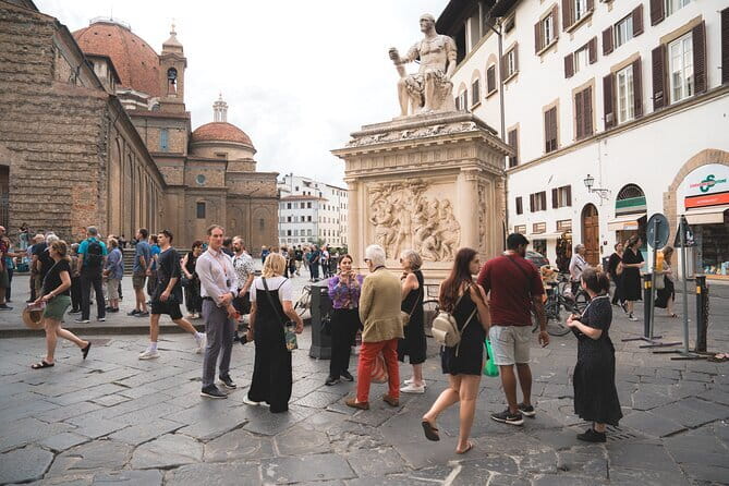 Florence by Foot : Discover the Heart of the Renaissance - Piazza del Duomo and the architecture that defines Florence