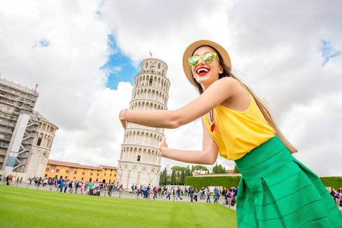 Florence by golf Cart Piazzale Michelangelo - Crossing Florence’s famous bridges