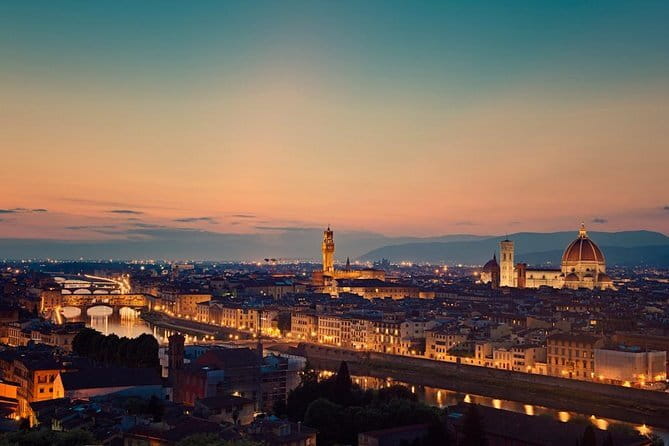 Florence By Night 2-hour Walking Experience - Key points at a glance