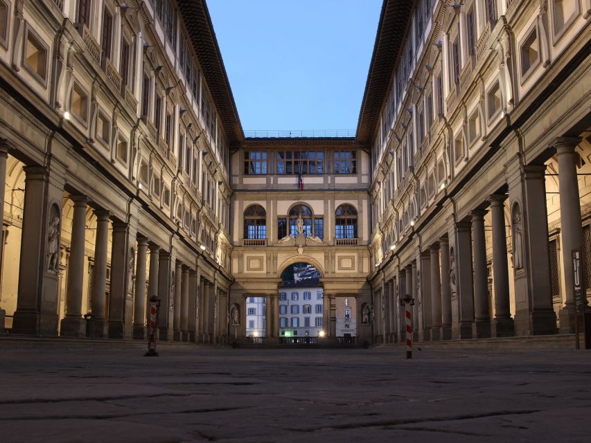 Florence by Night: 2-Hour Walking Tour - Starting at Piazza della Repubblica