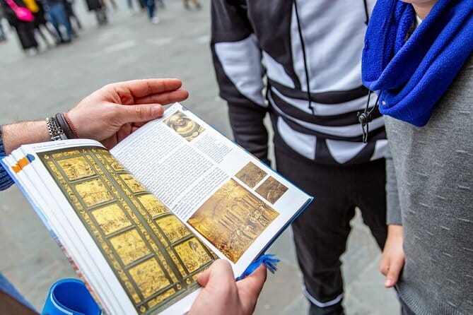 Florence by Night Guided Walking Tour:Duomo Old Bridge & All Must-See Highlights - Walking comfort, tickets, and timing