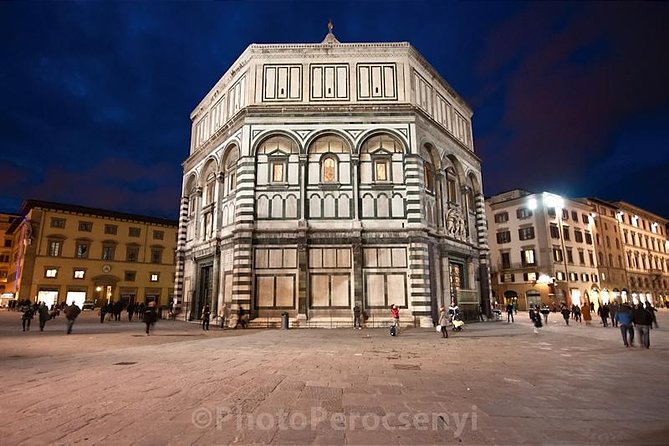 Florence by Night Photo Tour with a Professional Photographer - The blue-hour lesson is worth planning around