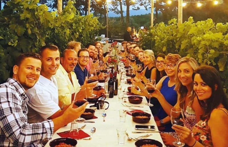 Florence: Chianti Vineyards Tour with Wine Tasting & Dinner - Who will enjoy this Chianti dinner?