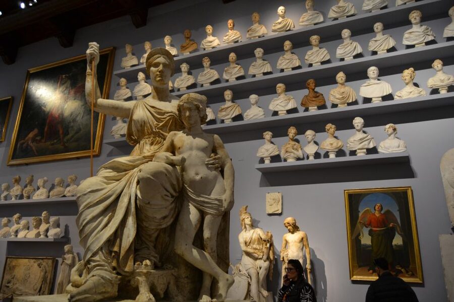 Florence: City Center, Accademia and Uffizi Gallery Tour - Who should book this tour?