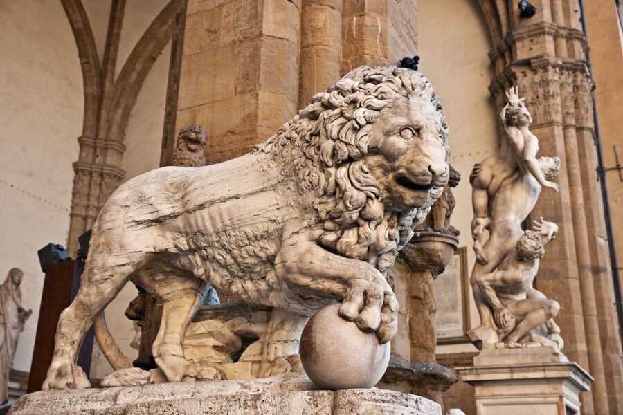 Florence: City Highlights and David Private Tour - Ponte Vecchio and the story above the shops
