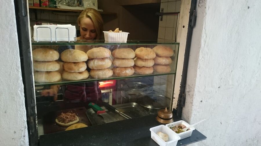 Florence: City Highlights and Street Food Walking Tour - What happens at the morning market