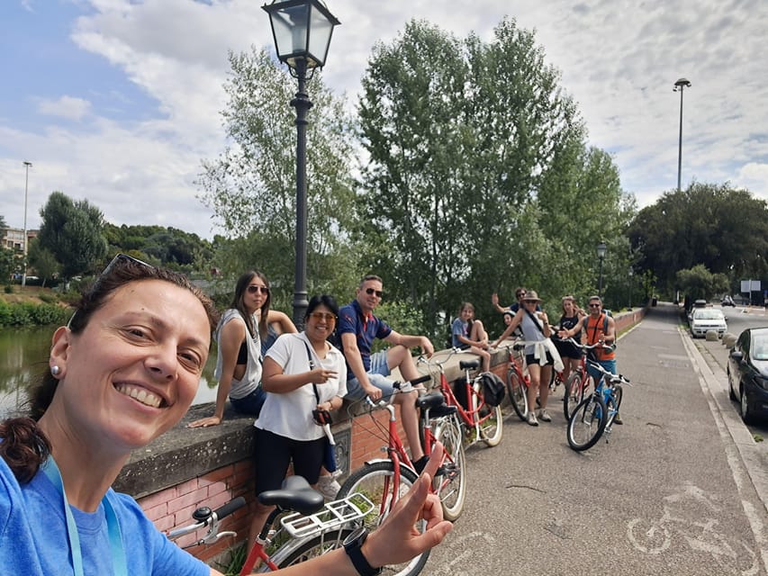 Florence: City Highlights Bike Tour - Bridges, river views, and the Ponte Vecchio