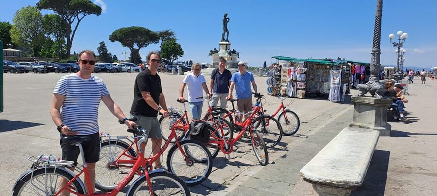 Florence: City Highlights Bike Tour - Santa Maria Novella and the return to the office
