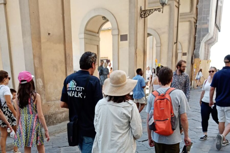 Florence: City Highlights & Historic District Guided Tour - Palazzo Medici Riccardi and Basilica of San Lorenzo