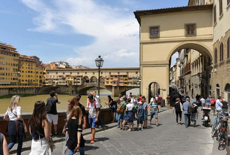 Florence: City Highlights & Historic District Guided Tour - Starting at Cafè Firenze and Piazza della Repubblica