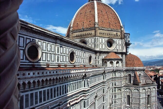 Florence: Combo guided tour, City, Uffizi, Accademia and David - The lunch break and change of pace