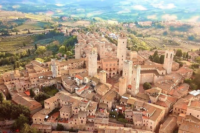 Florence Day Tour: Explore Pisa, Siena & San Gimignano with Lunch - Siena, from guided streets to Piazza del Campo