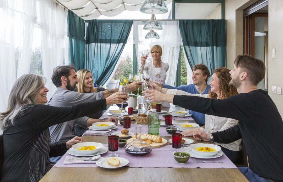 Florence: Dining Experience at a Local's Home - Wine, coffee, and the value of the included drinks