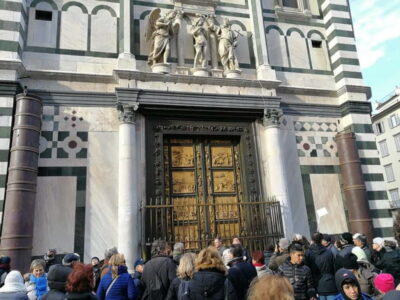 Duomo Area Tour and Brunelleschi Dome Climb Ticket