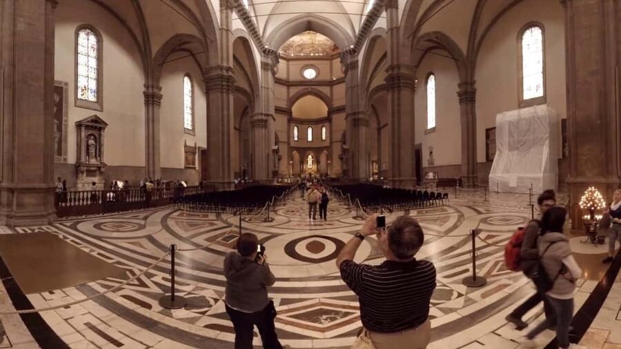 Florence Duomo Cathedral Guided Tour & Fast Track Entrance - What you do not get: the dome and bell tower