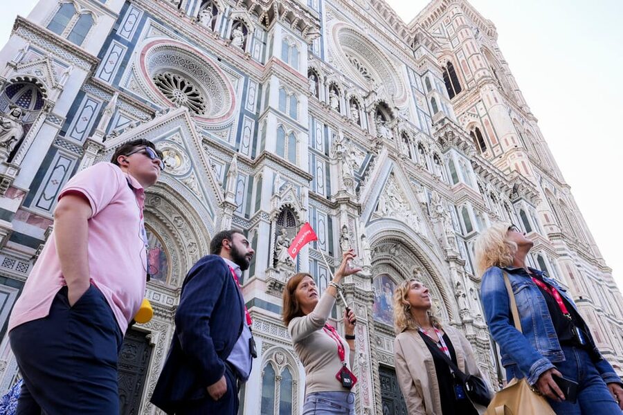 Florence: Duomo Cathedral Guided Tour with Fast-Track Entry - Timing, pace, and what the $25 price buys