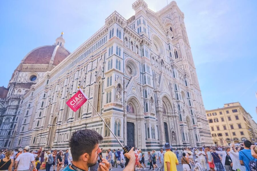 Florence: Duomo Cathedral Skip-the-Line Guided Tour - Finding the meeting point at Misericordia Museum