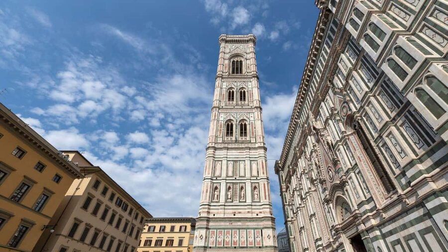Florence: Duomo Complex and Giotto's Bell Tower Entry Ticket - Start with the Baptistery and its compact grandeur