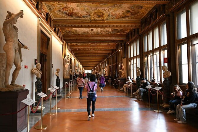 Florence: Duomo with Access to the Cupola Guided tour - Which guide experience should you expect?