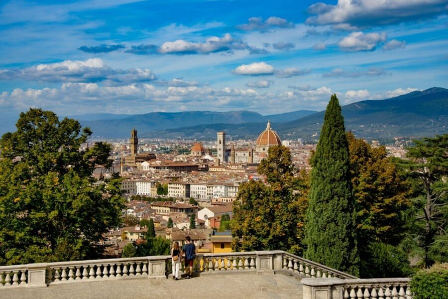 Florence:E-Bike City Tour with stop at Piazzale Michelangelo - Key points at a glance