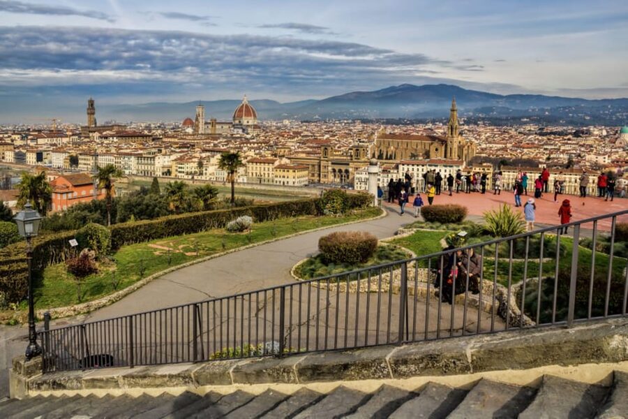 Florence:E-Bike City Tour with stop at Piazzale Michelangelo - Why an e-bike works so well in Florence