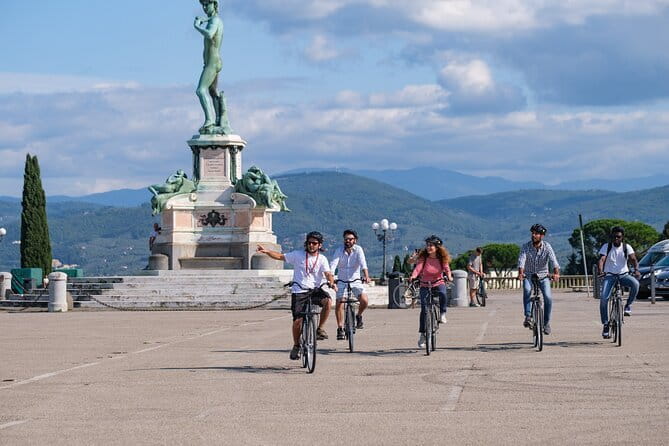Florence E-Bikes & Sights Tour for Small Groups or Private - Along the Arno and into San Niccolò