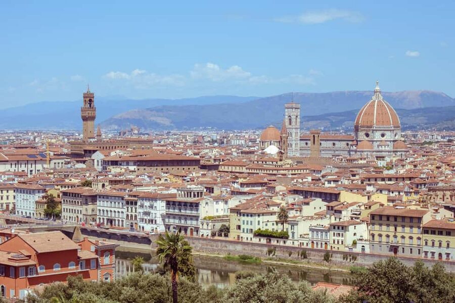 Florence: Eco-Friendly Golf Cart City Tour with Audio Guide - From Santa Croce to Ponte Vecchio