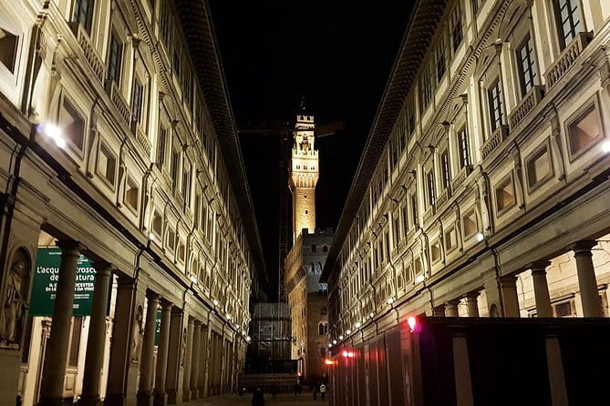 Florence Evening Walking Tour: Stories of Power, Love & Betrayal - Borgo Santi Apostoli and medieval secrets
