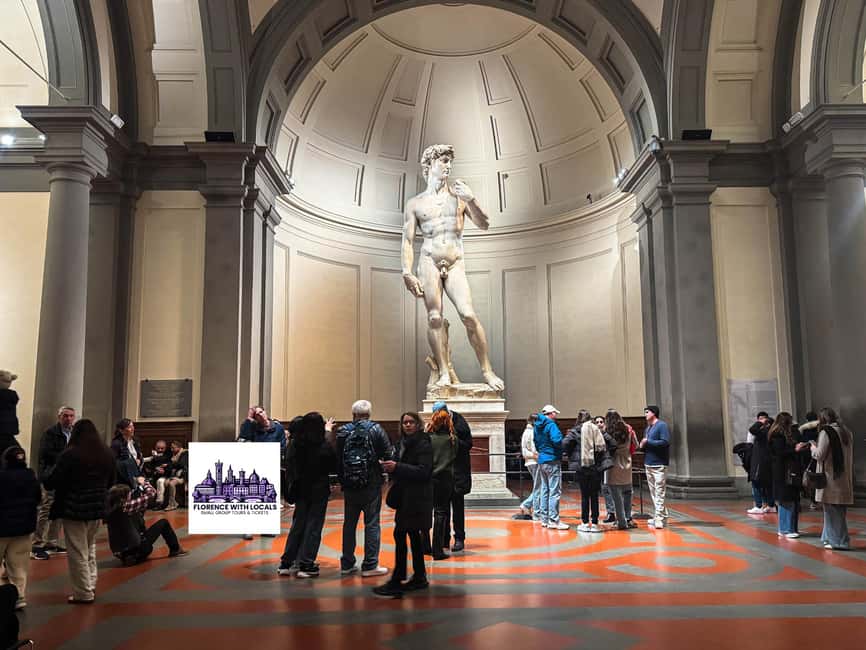 Florence: Exclusive Evening Tour of Michelangelo's David - Meeting David in the Tribune
