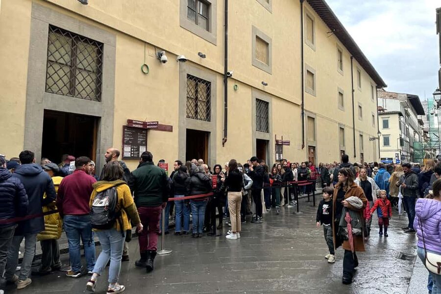 Florence: Exclusive Evening Tour of Michelangelo's David - Plaster casts and the artist’s working process