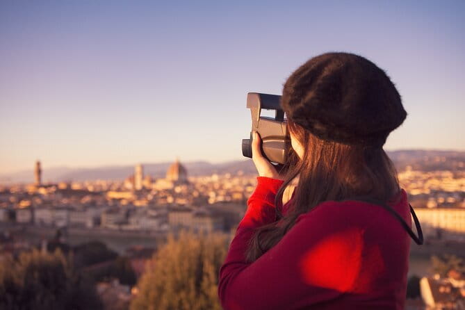 Florence Exclusive PRIVATE Food Tour with 6 or 10 Tastings - Piazza della Signoria and a final taste of the city