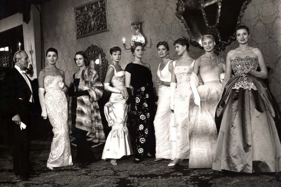 Florence: Fashion Private Tour with Museum Visits - Timing, walking, and practical details