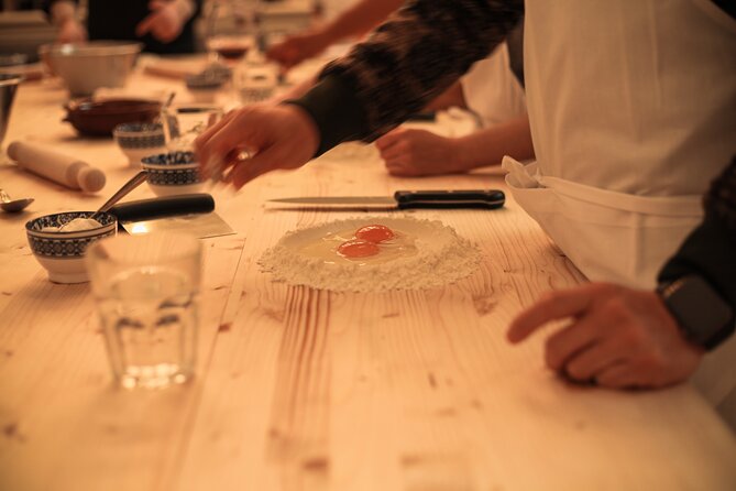 Florence: Flambé Cheese Wheel Truffle Pasta Class & Tiramisù - A small class, but not a private lesson