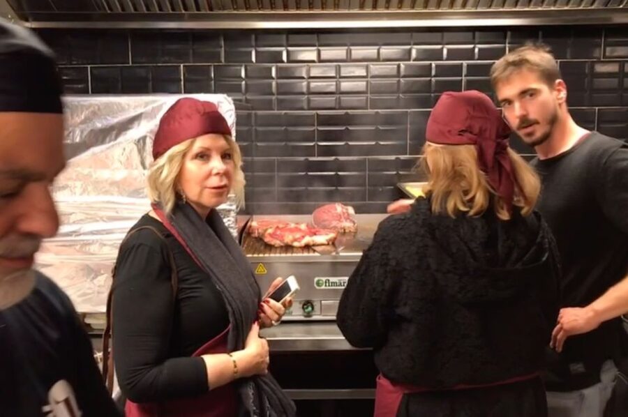 Florence: Florentine Steak Cooking Class with 3-Course Meal - Cooking Florentine steak in a real trattoria