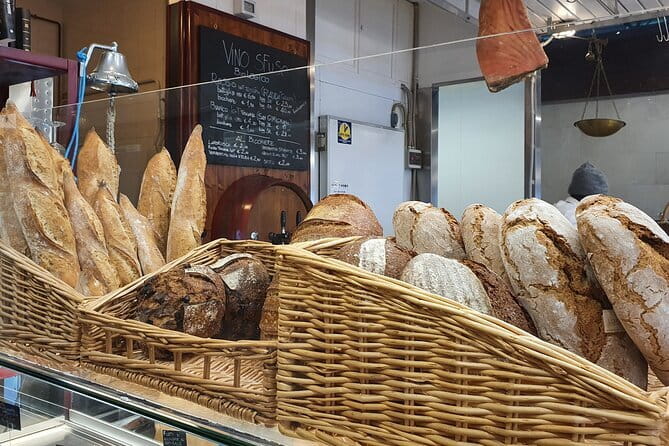 Florence Food Tour with Antico Vinaio skip the line - A Florence food walk that starts at the coffee bar