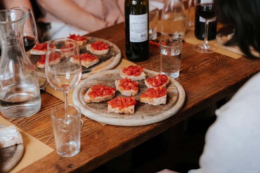 Florence: Food & Wine Tour in Oltrarno Neighborhood - How this tour compares with eating independently