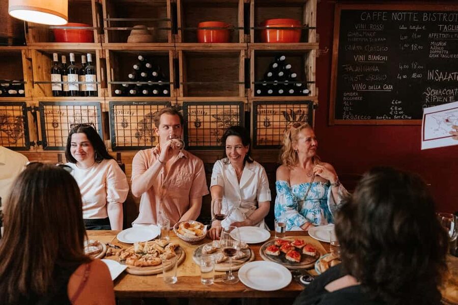 Florence: Food & Wine Tour in Oltrarno Neighborhood - BABAE offers a quick taste of Florence’s wine-window tradition