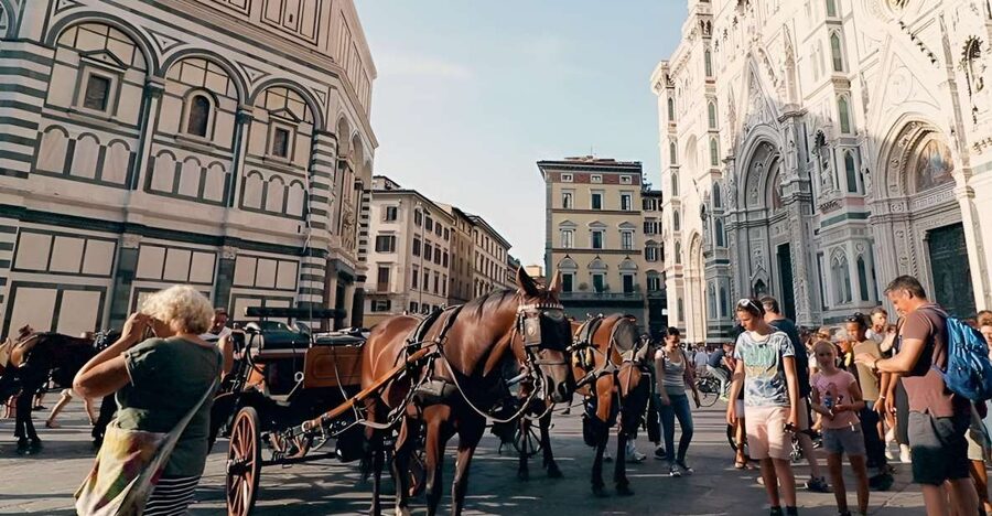 Florence Footsteps: Unveiling the Treasures of the Medicis - The Duomo and Florence’s famous center