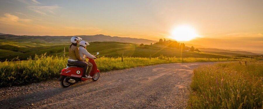 Florence: Full Day Noleggio Vespa, Scooter, and Moped - Fashion outlets 30 minutes from central Florence