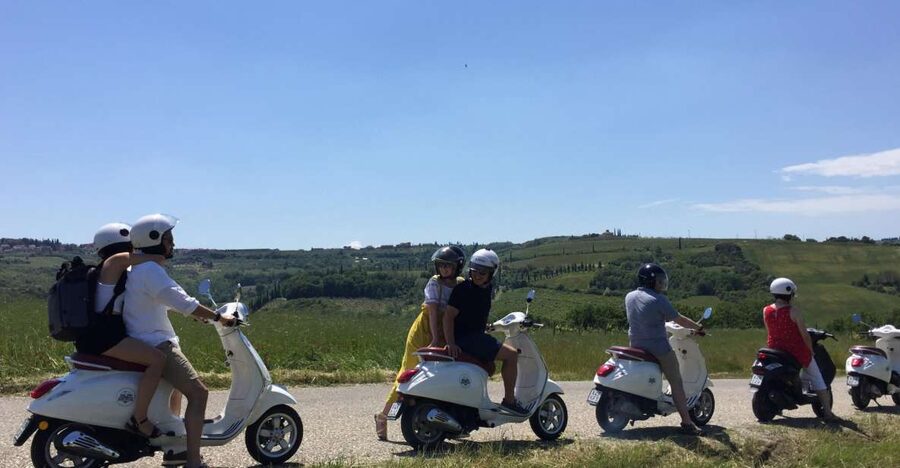 Florence: Full-Day Tuscany Vespa Tour in Chianti - Two and a half hours through the Chianti countryside