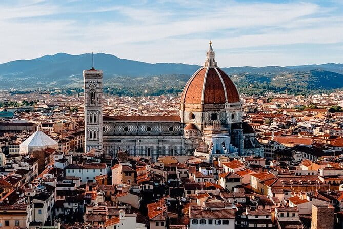 Florence Golf Cart private City tour Center & Michelangelo square - Why the private format matters in Florence